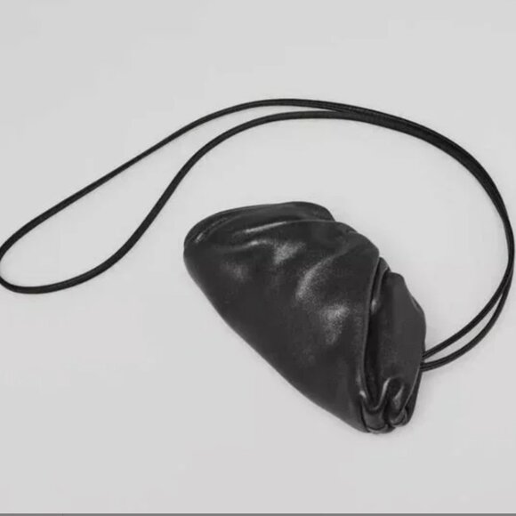 ELANAONPOSH LUXURY GIVEAWAY - Picture 7 of 12